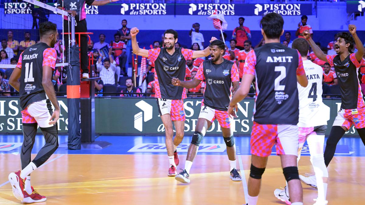 PVL 2024 Mumbai Meteors hands Calicut Heroes its first defeat of the